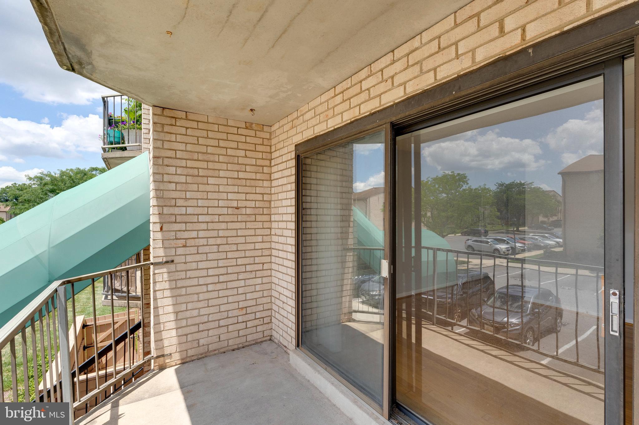 6936 Hanover Pkwy #301