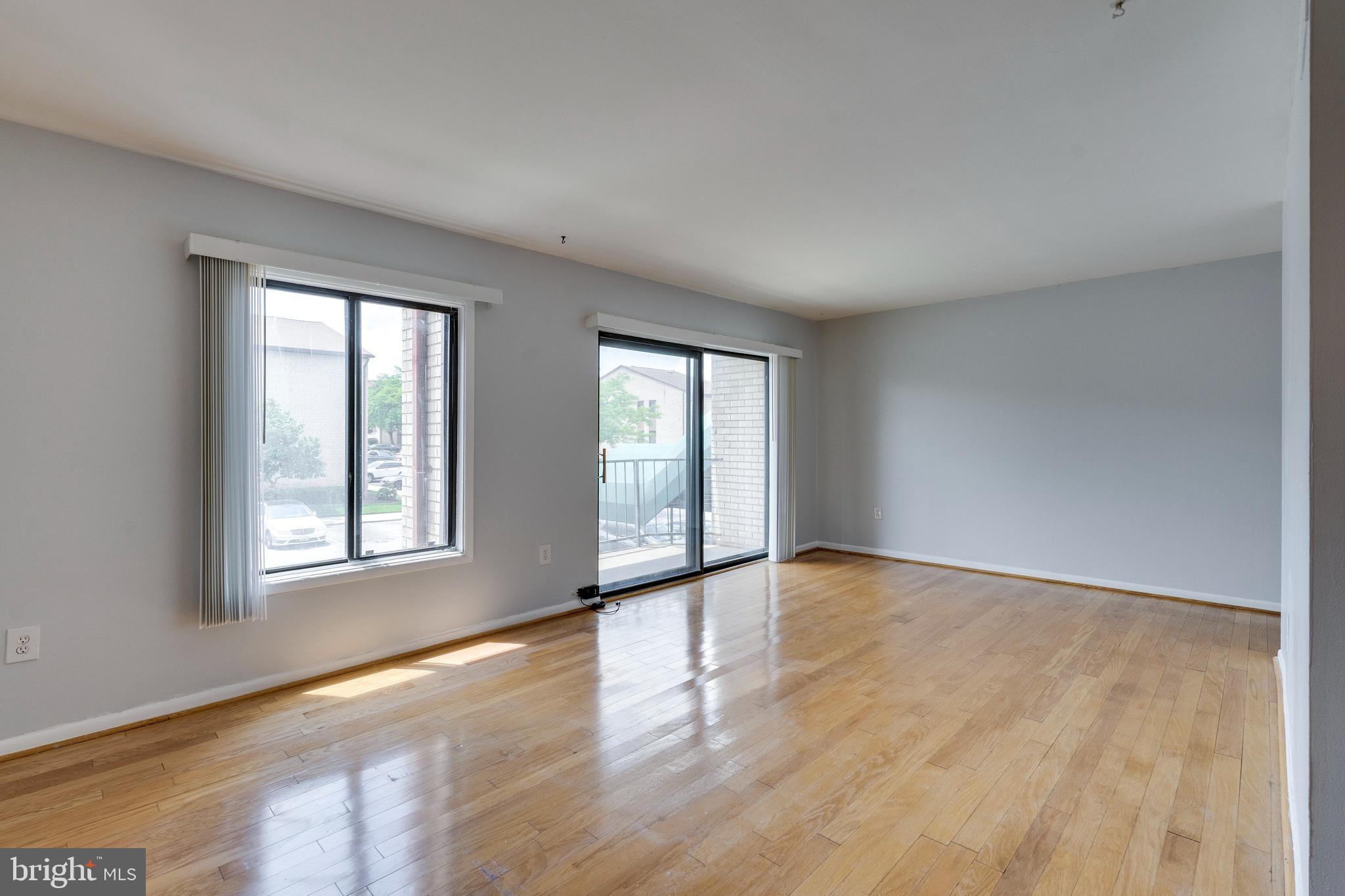 6936 Hanover Pkwy #301
