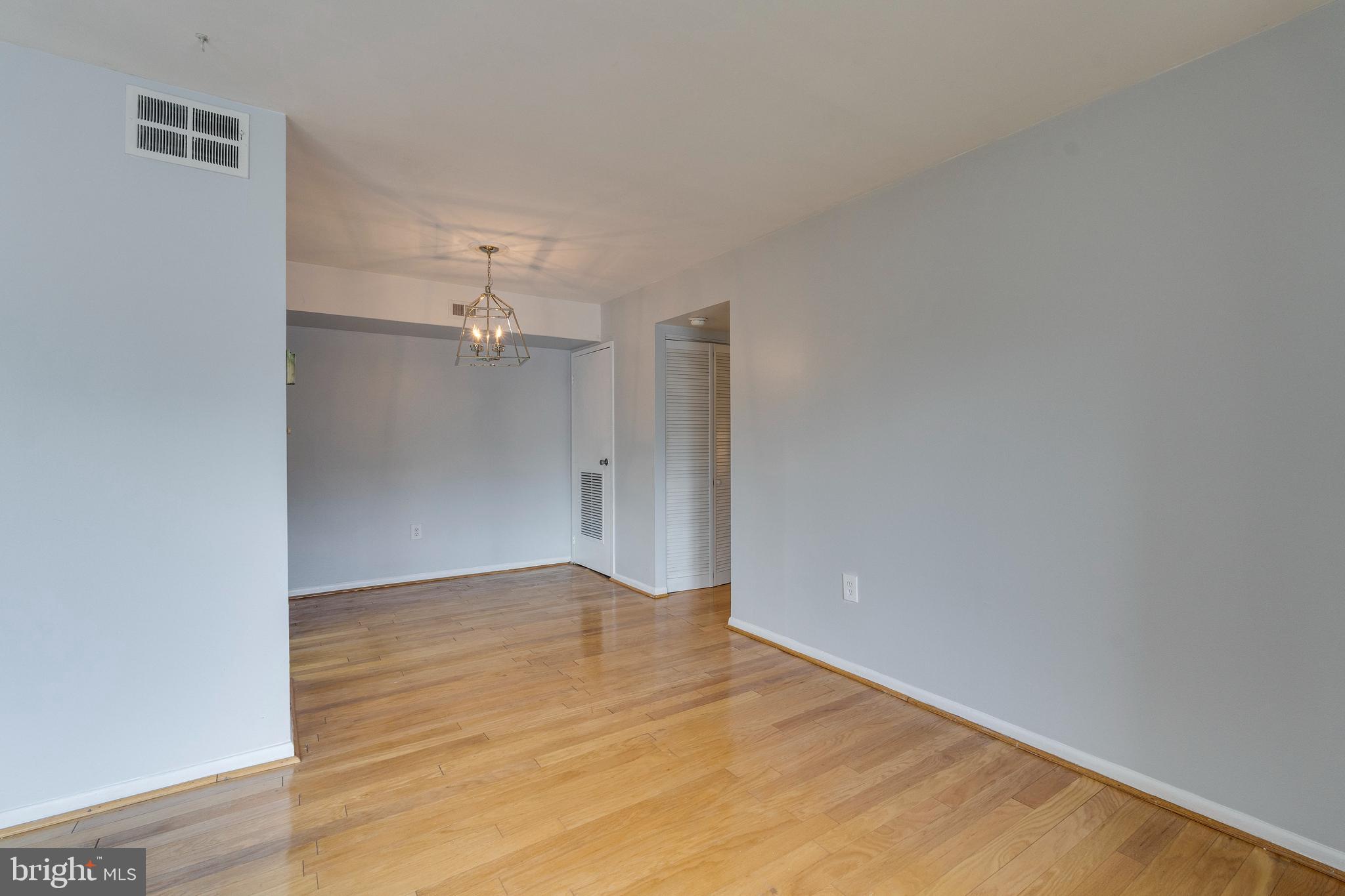 6936 Hanover Pkwy #301