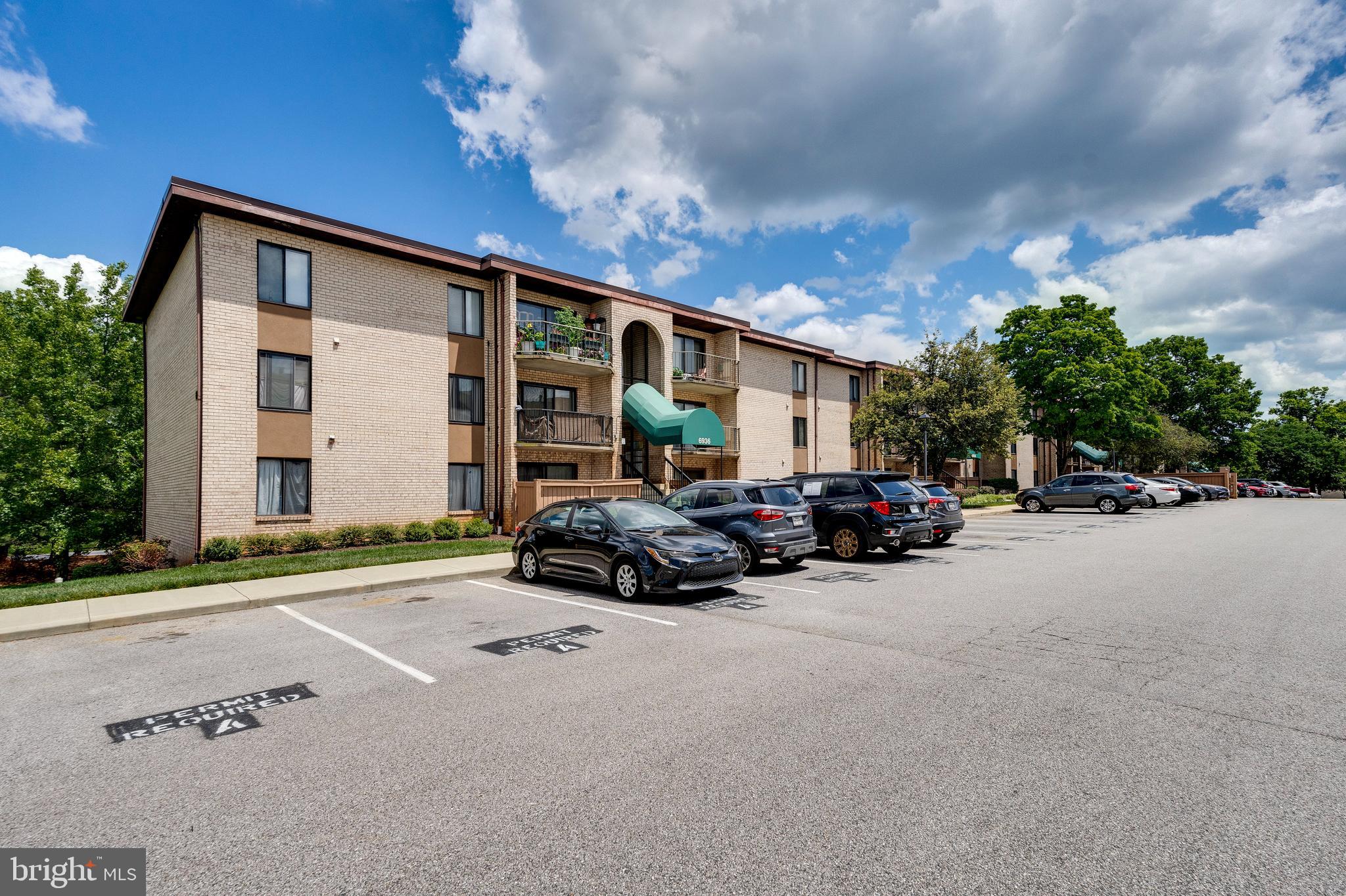 6936 Hanover Pkwy #301