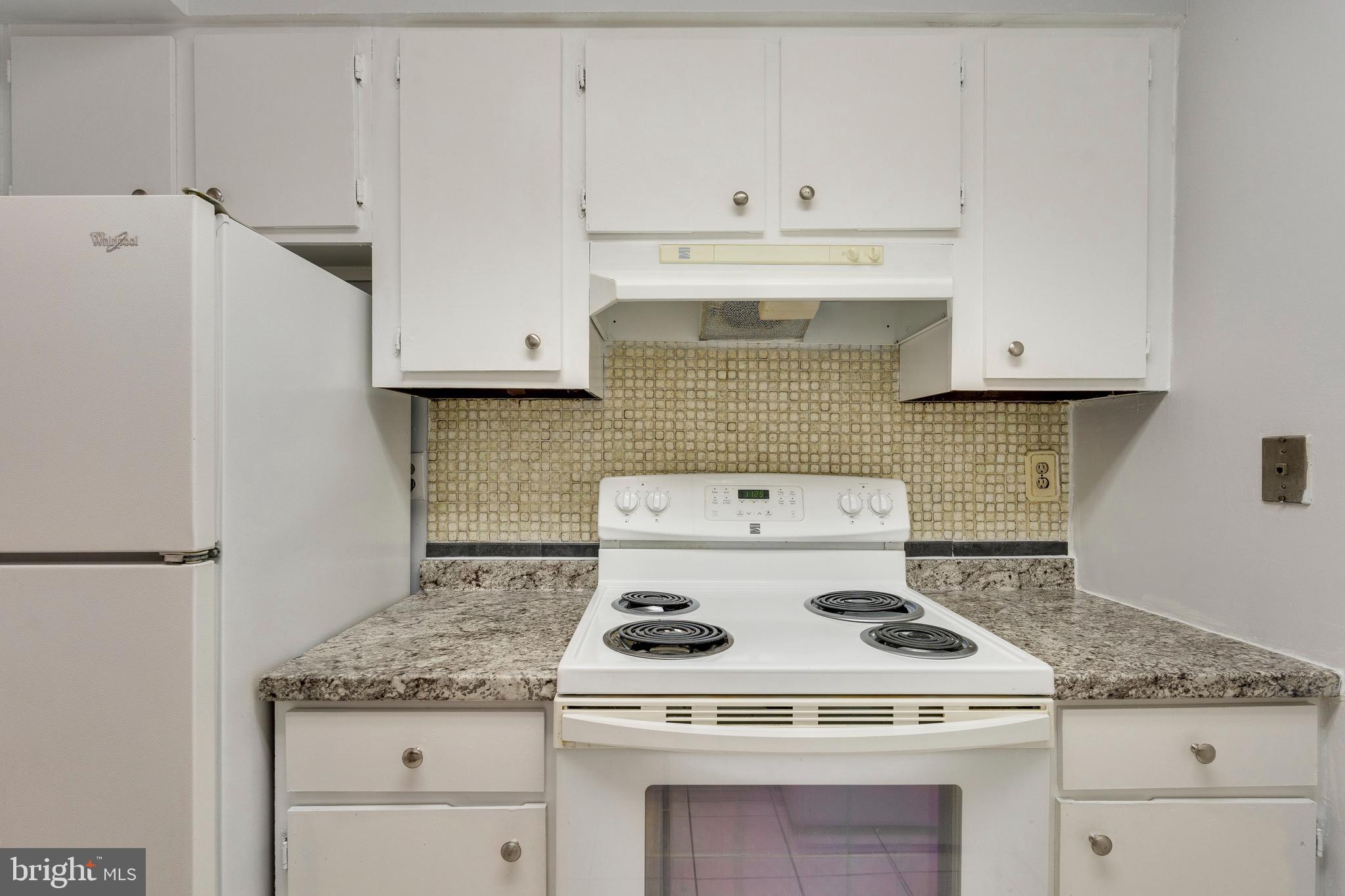 6936 Hanover Pkwy #301
