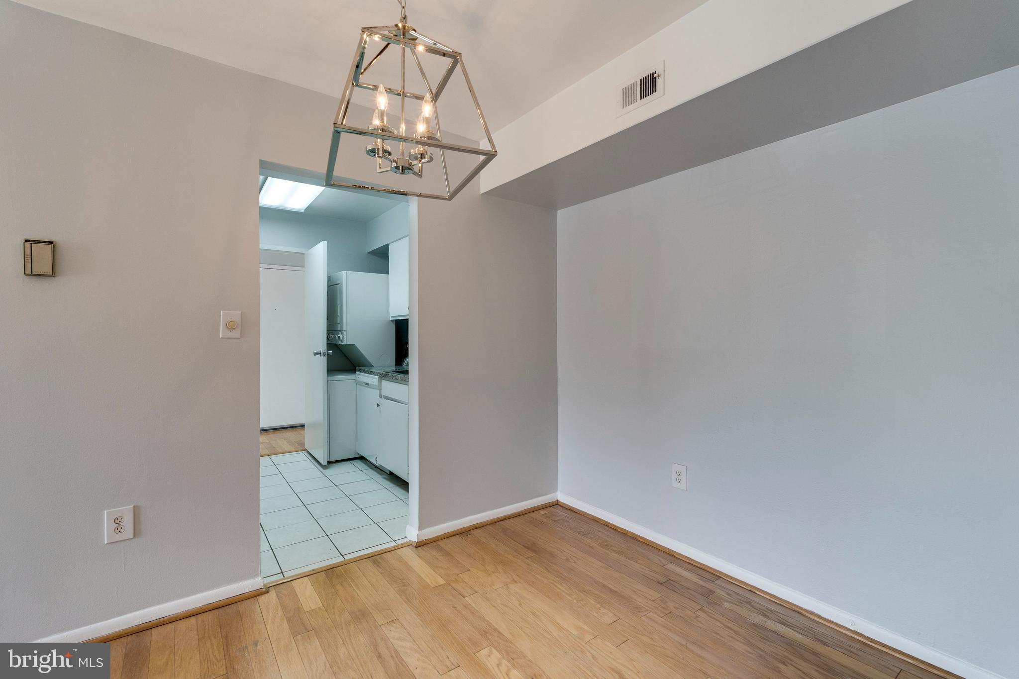 6936 Hanover Pkwy #301