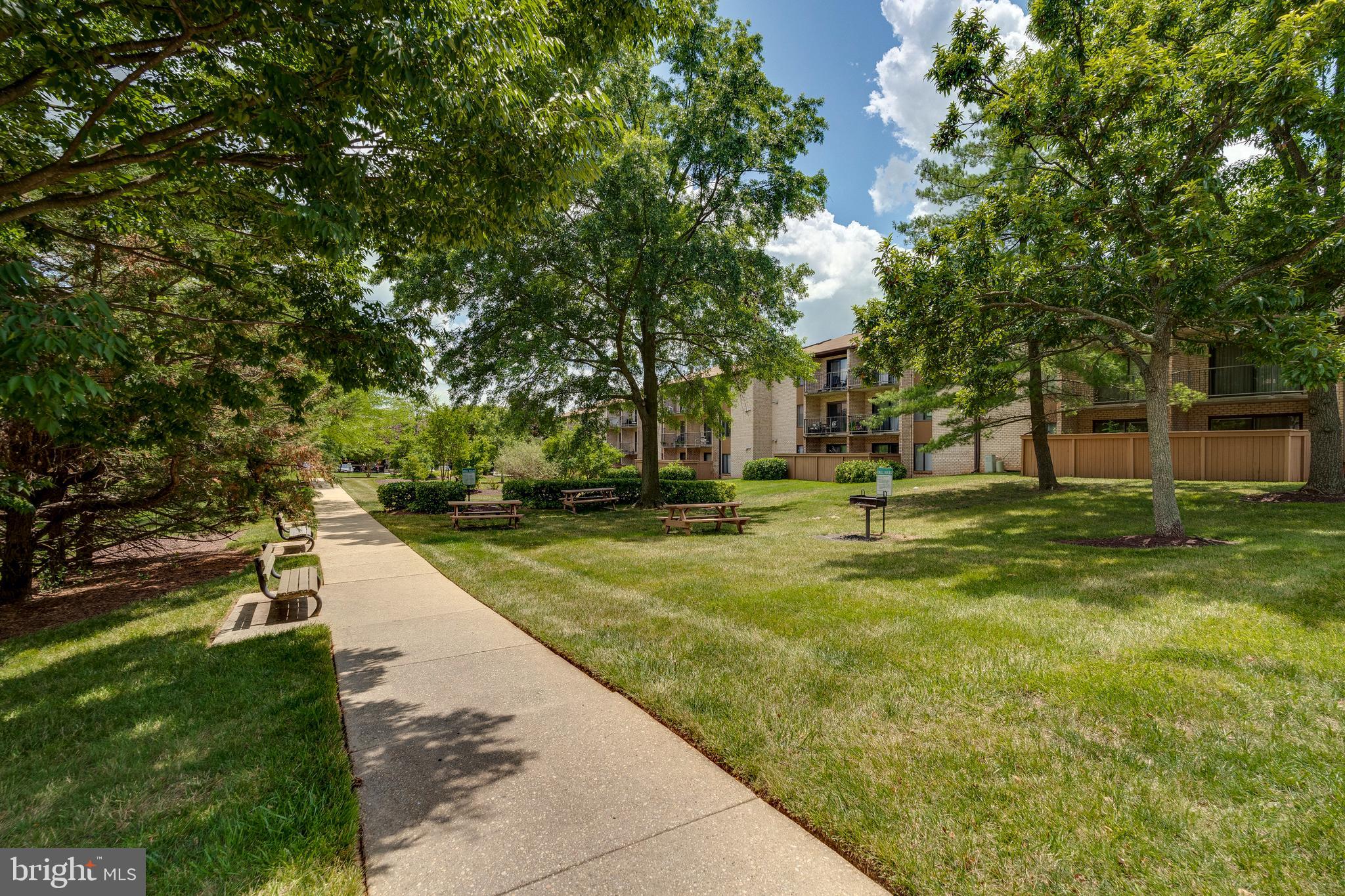 6936 Hanover Pkwy #301
