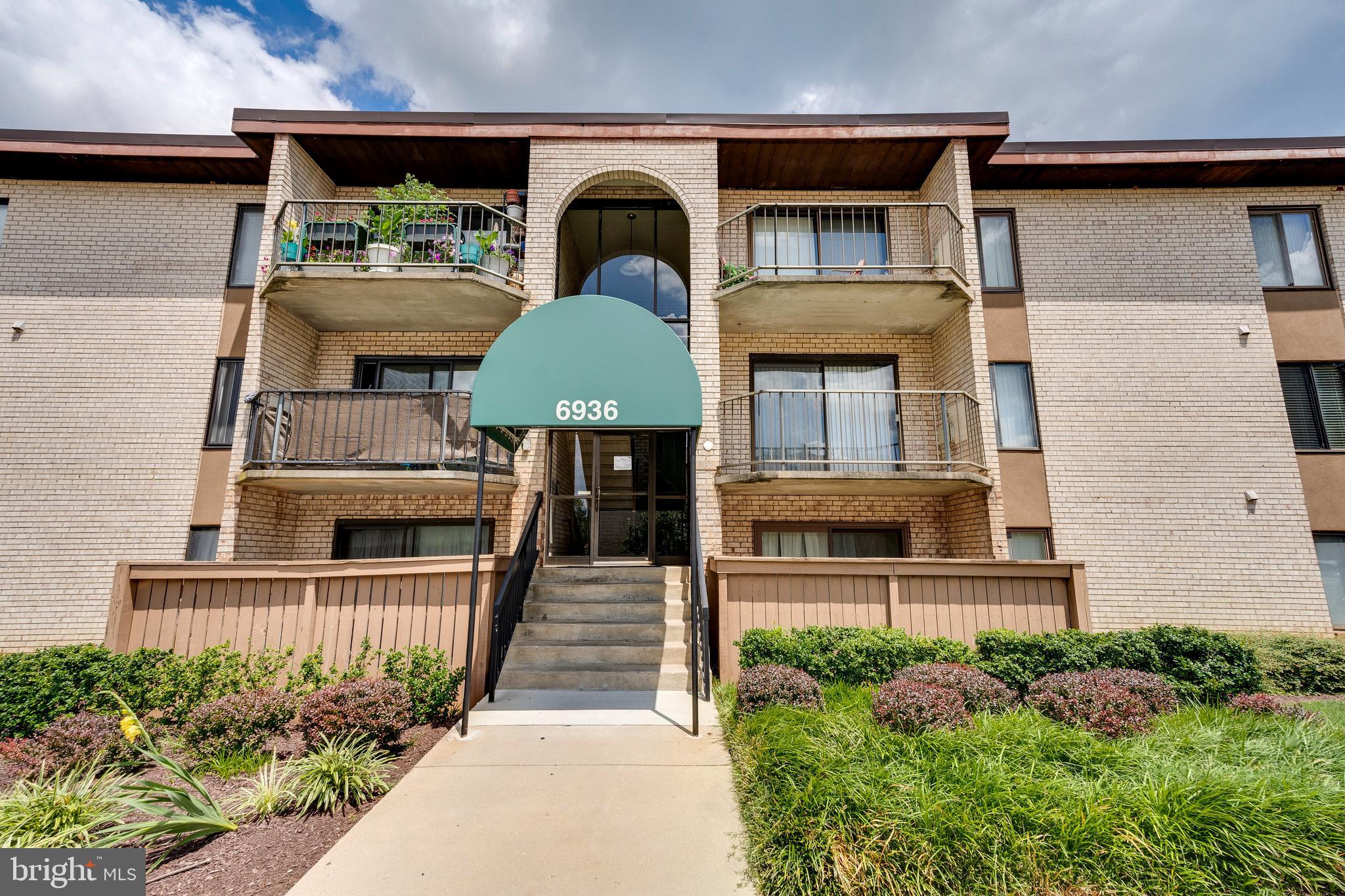 6936 Hanover Pkwy #301