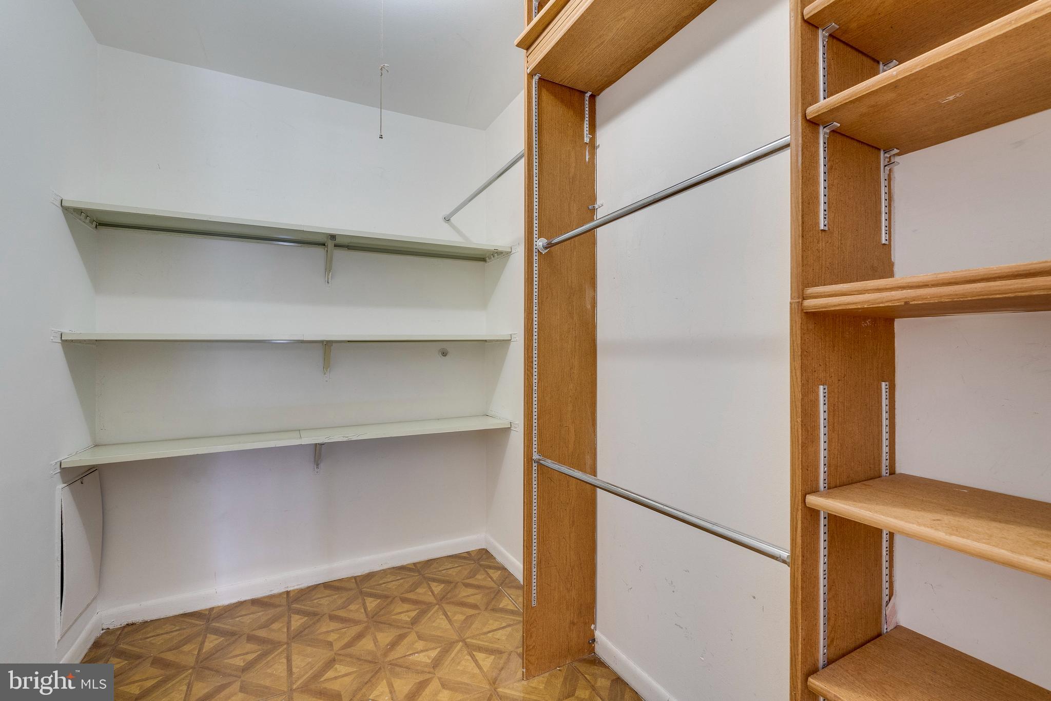 6936 Hanover Pkwy #301