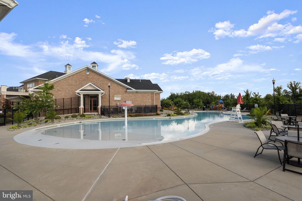 4302 Silverwood Ct
