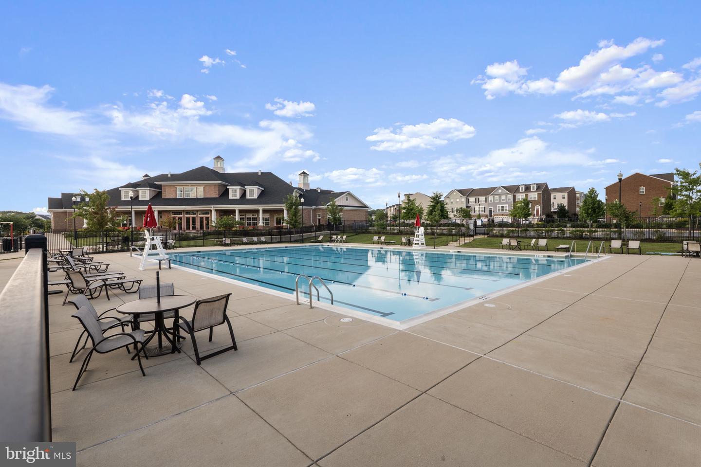 4302 Silverwood Ct