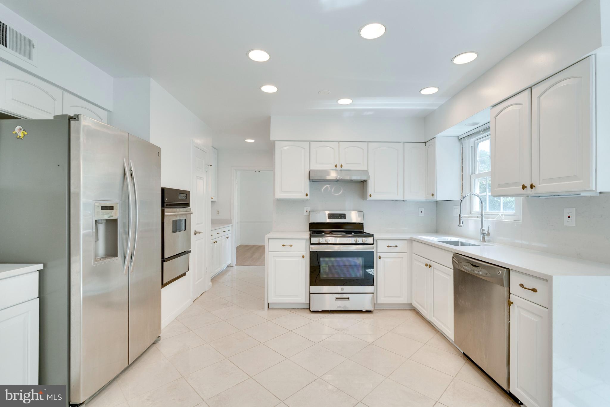 9313 Kilby Glen Dr