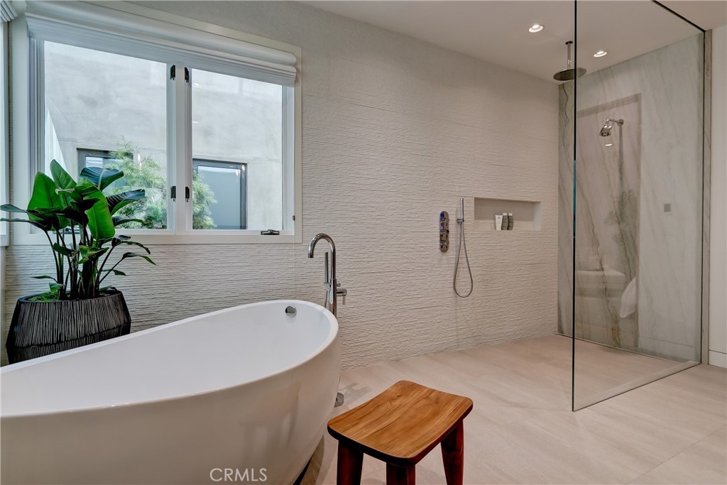 1712 Manhattan Avenue