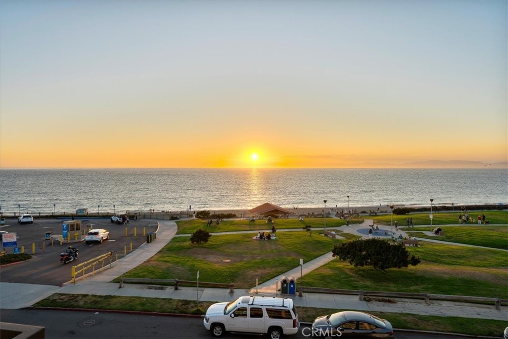 201 Calle Miramar 35