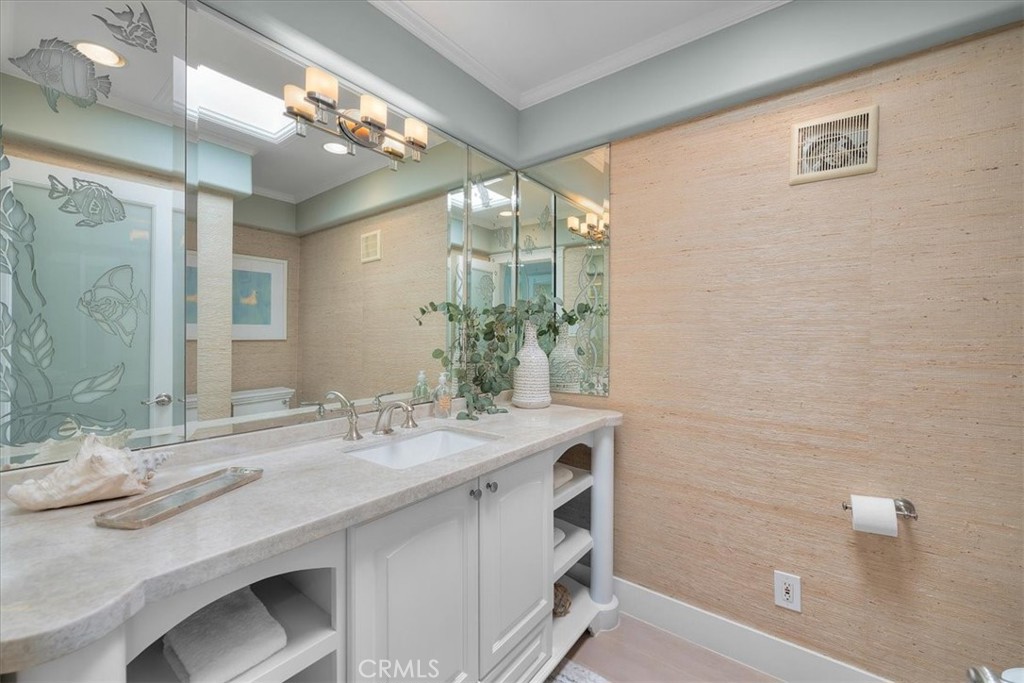 201 Calle Miramar 35