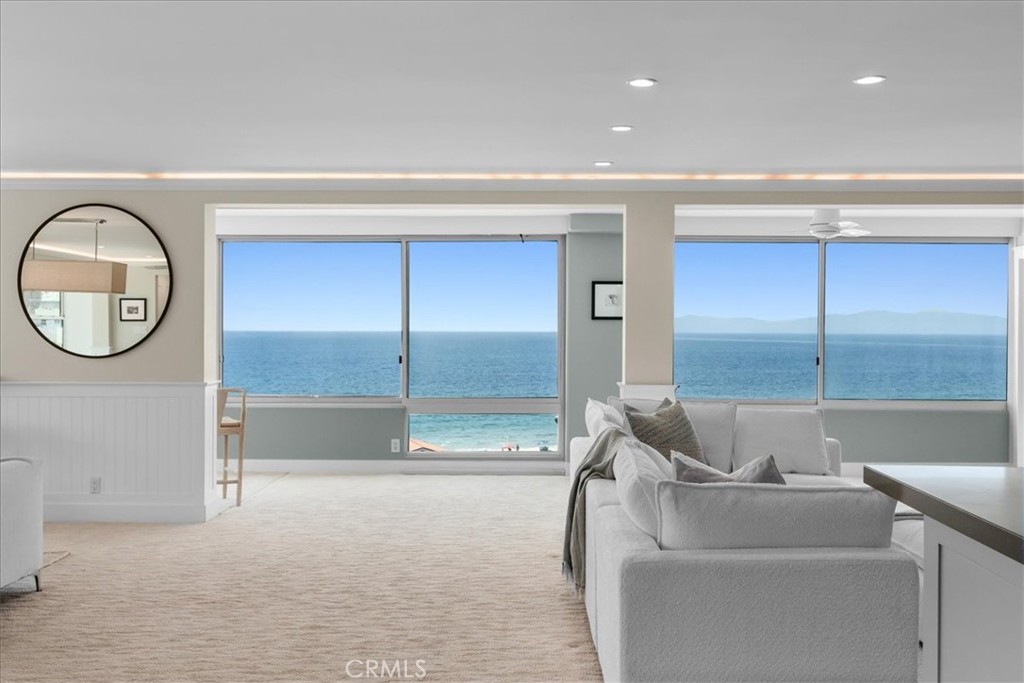 201 Calle Miramar 35