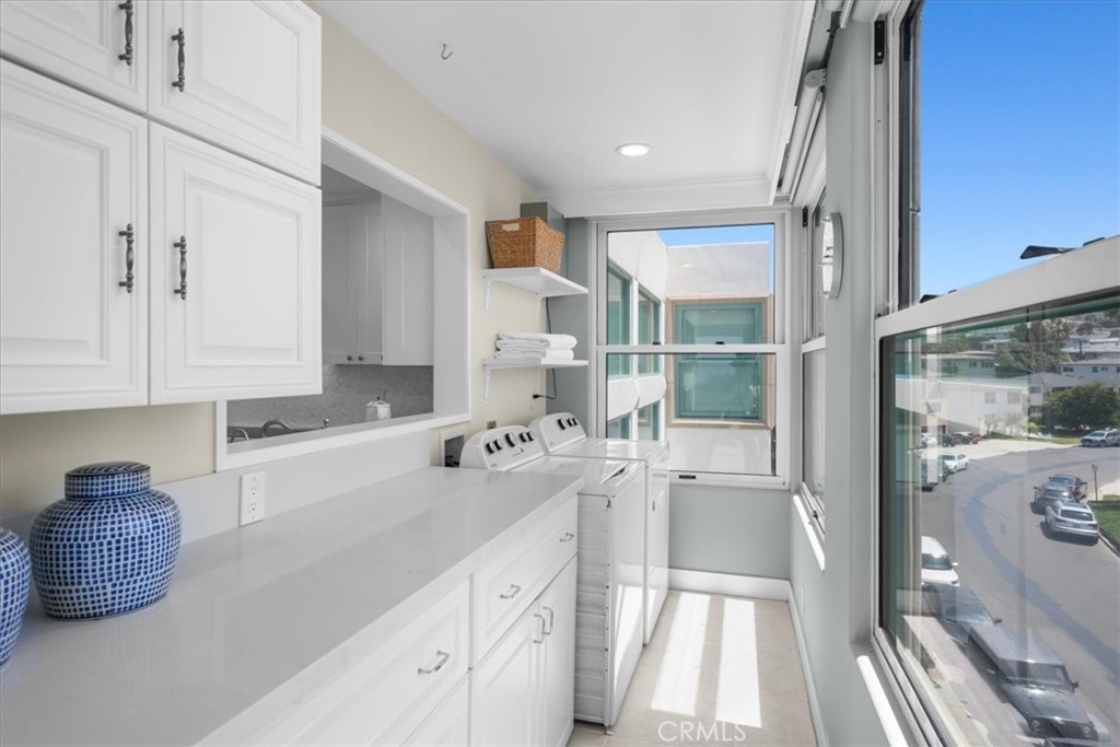 201 Calle Miramar 35