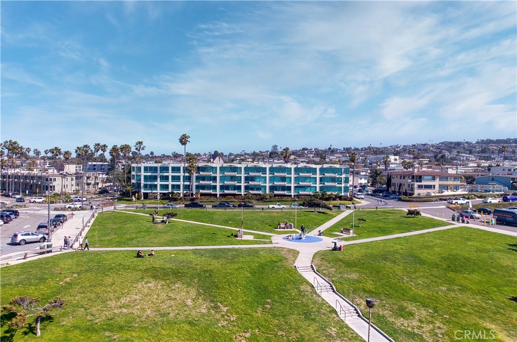 201 Calle Miramar 16