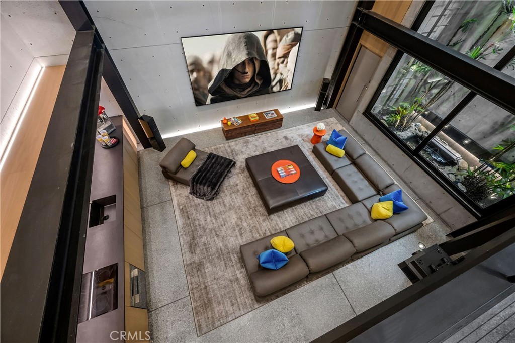 4320 The Strand