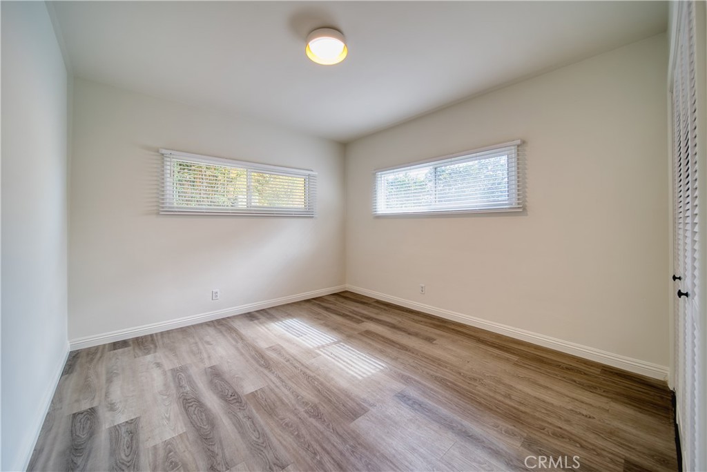 926 MANHATTAN BEACH BLVD B