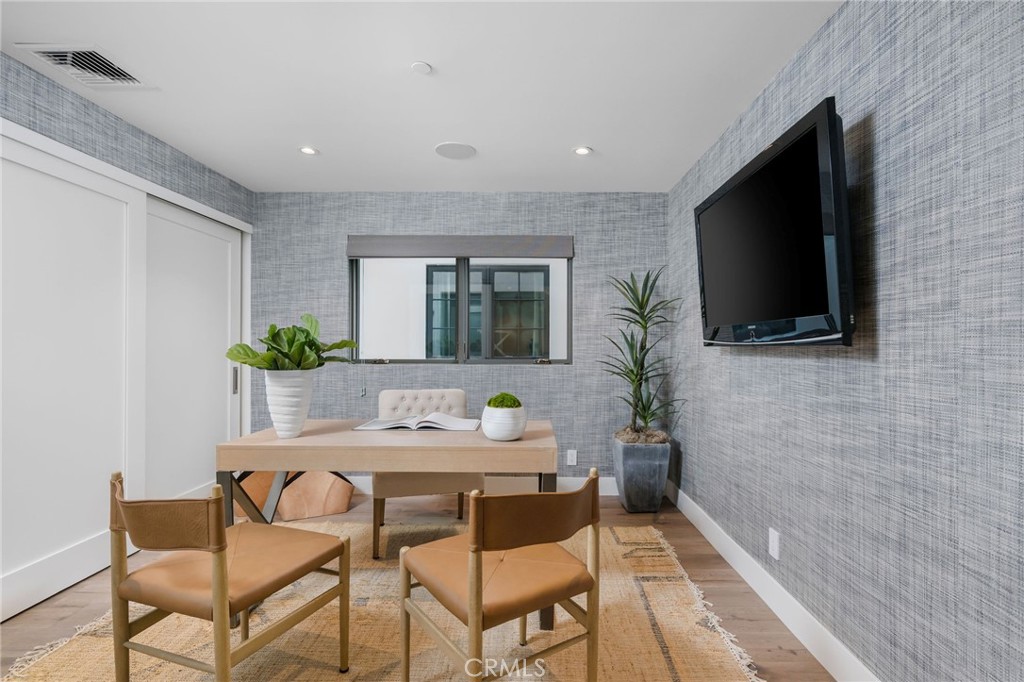 457 26th Street