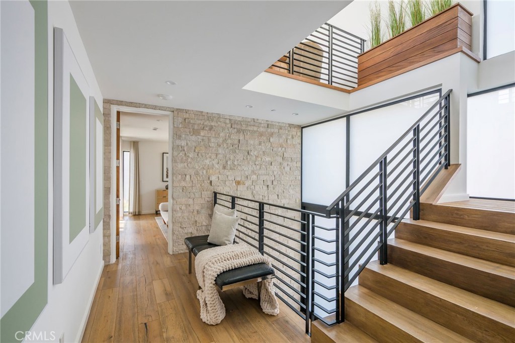 232 6th Street