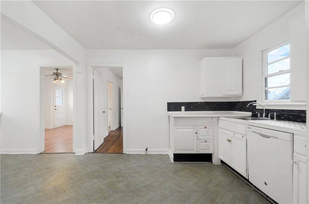 1216 BROOKLYN Street