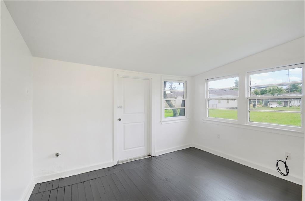 1216 BROOKLYN Street