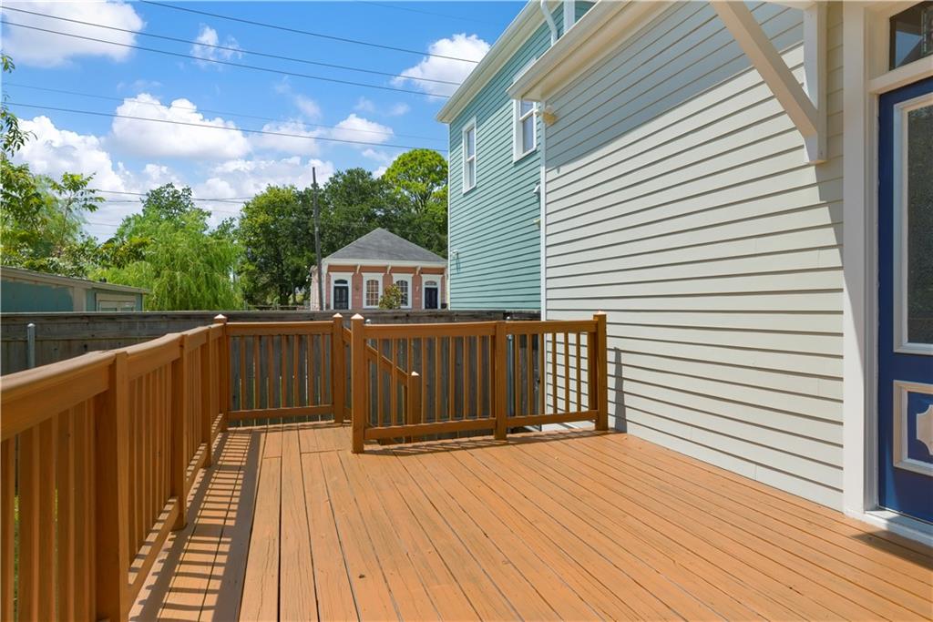 305 07 OPELOUSAS Avenue