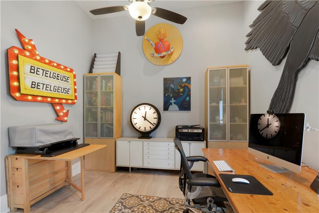 305 07 OPELOUSAS Avenue