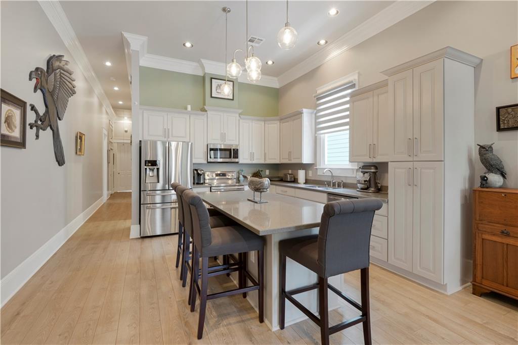 305 07 OPELOUSAS Avenue