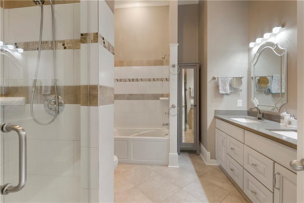 305 07 OPELOUSAS Avenue