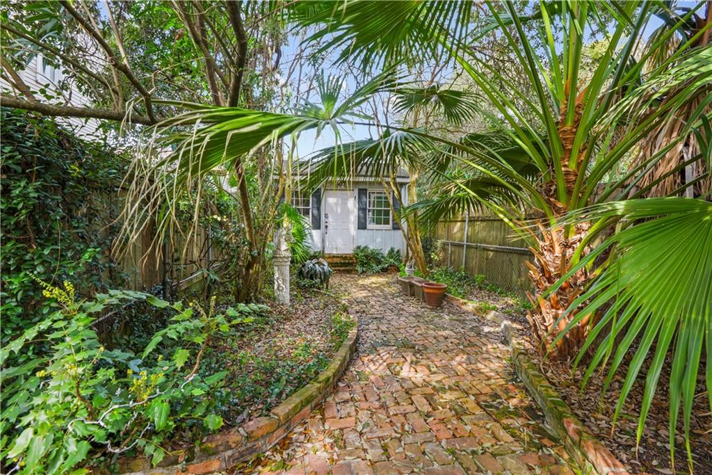 2453-55 DAUPHINE Street