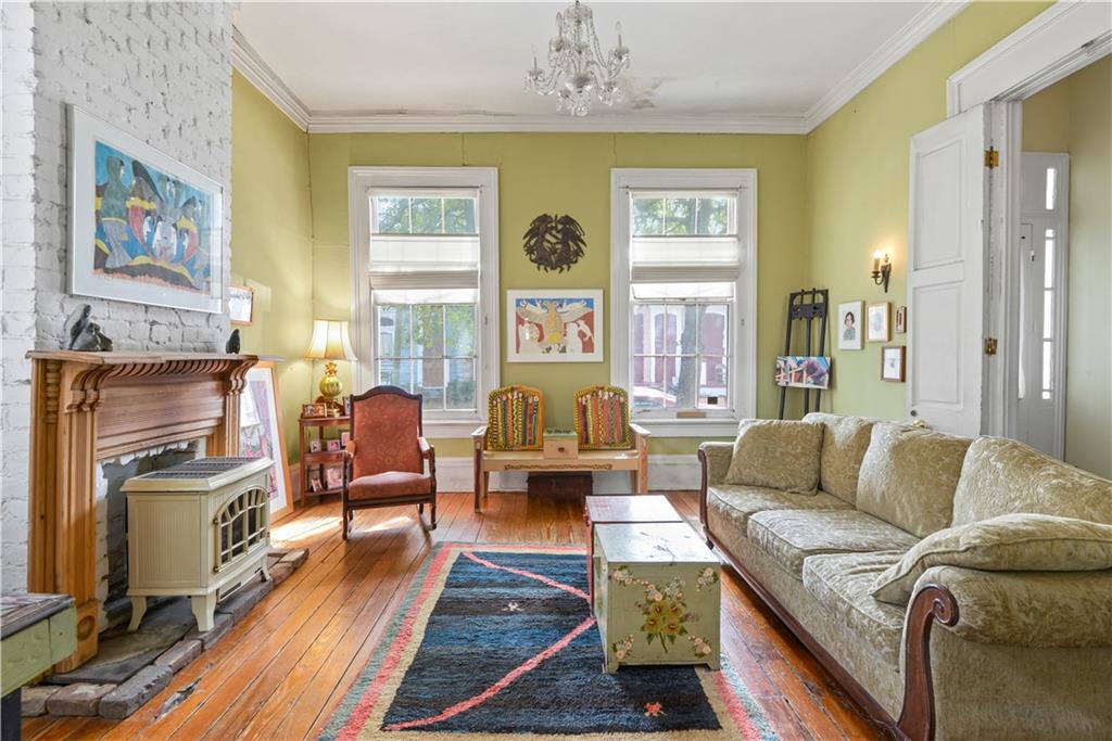 2453-55 DAUPHINE Street