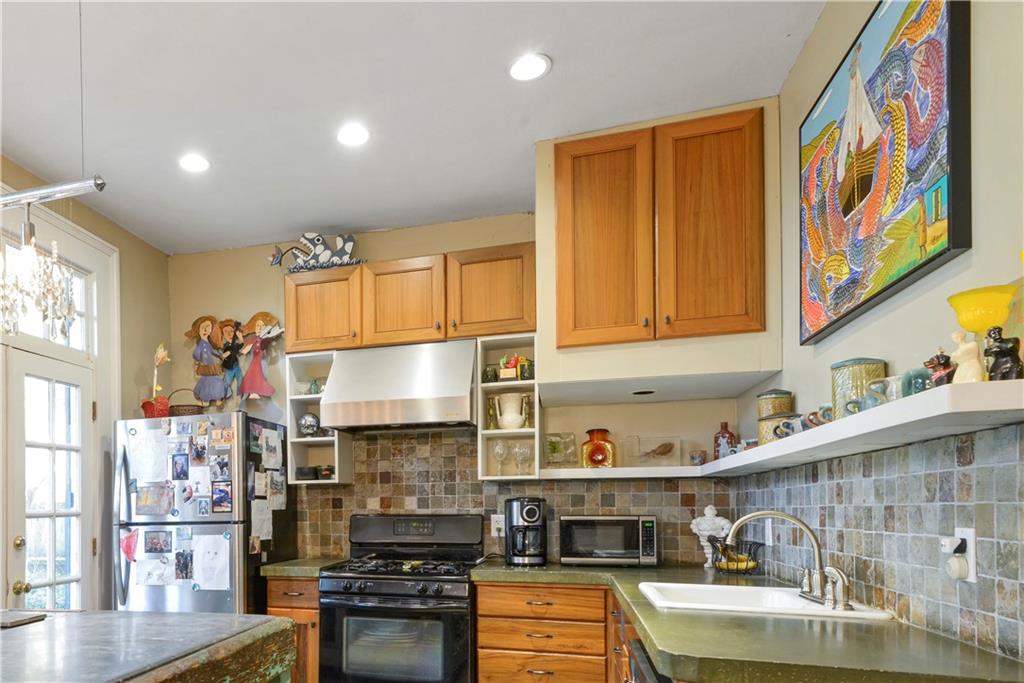 2453-55 DAUPHINE Street