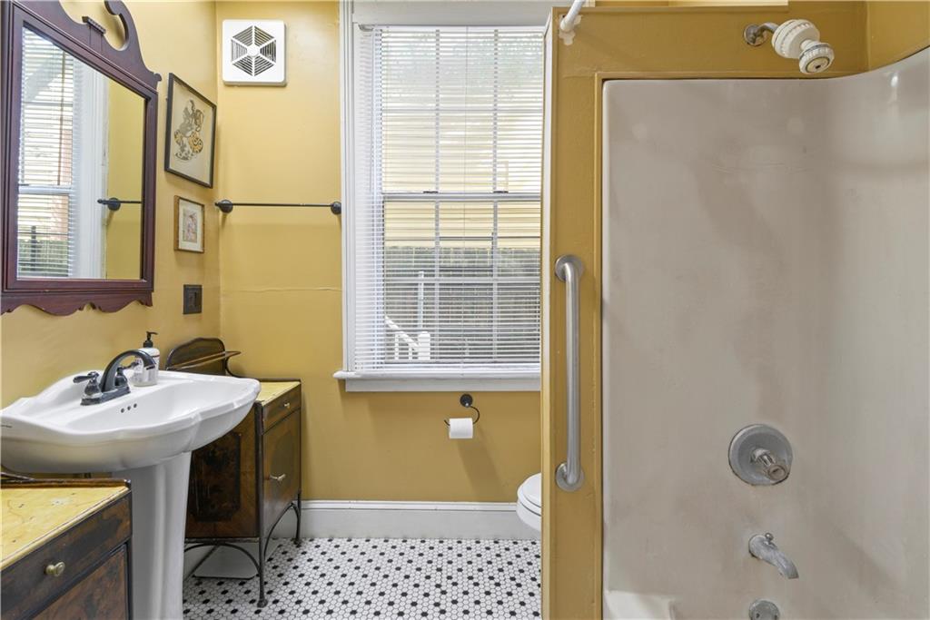 2453-55 DAUPHINE Street