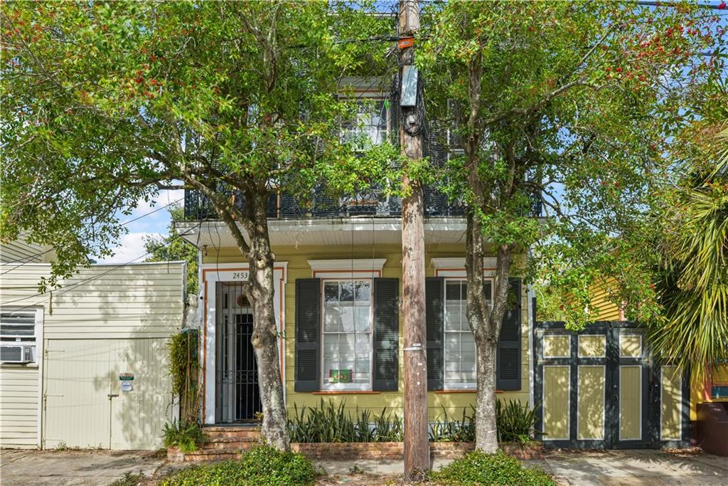 2453-55 DAUPHINE Street