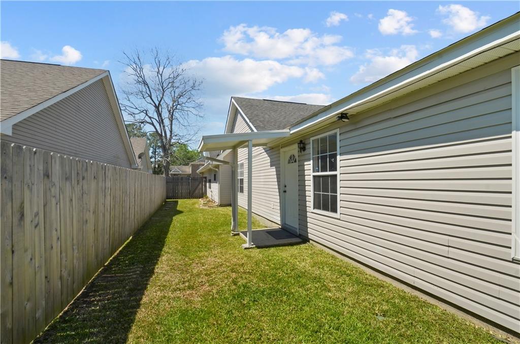 1700 RIVERTREE Court