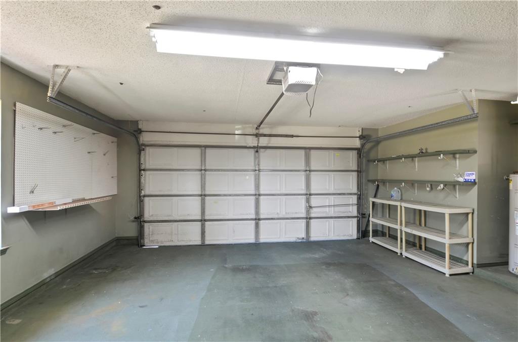 1700 RIVERTREE Court