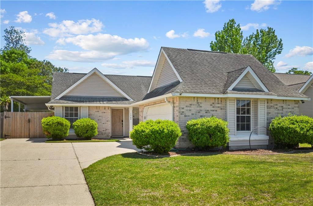 1700 RIVERTREE Court