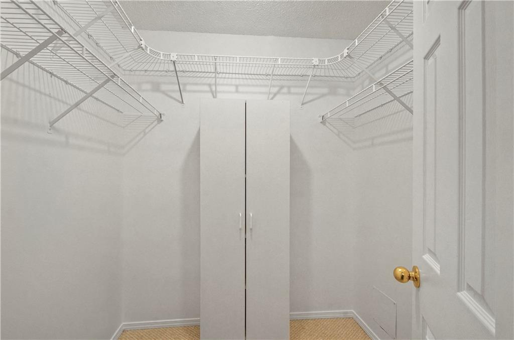 1700 RIVERTREE Court