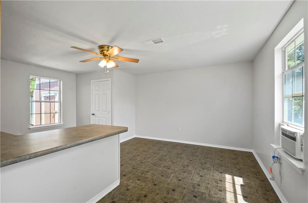 1700 RIVERTREE Court