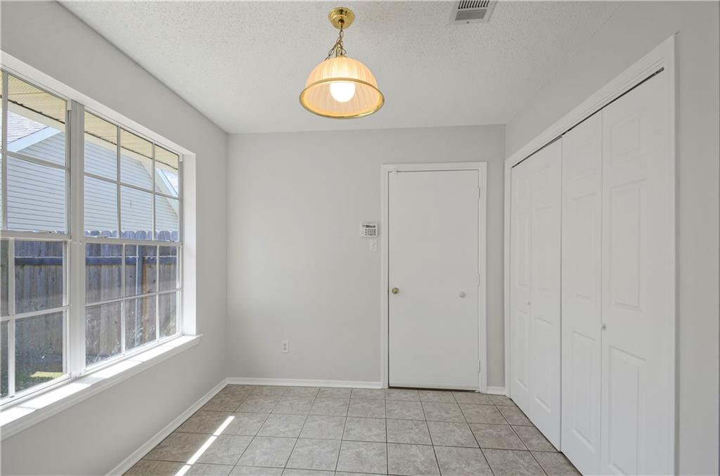 1700 RIVERTREE Court