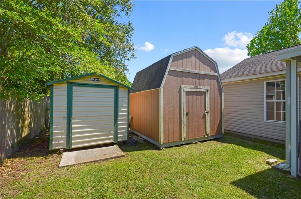 1700 RIVERTREE Court