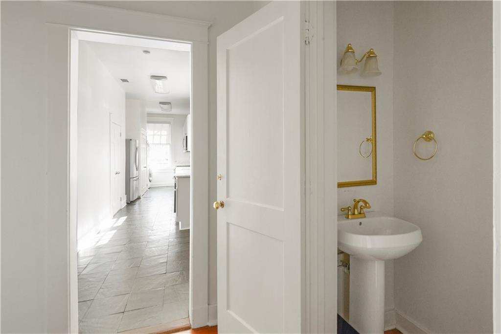 1820 JEFFERSON Avenue 3