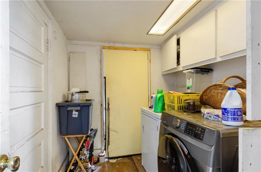 635 37 SEGUIN Street