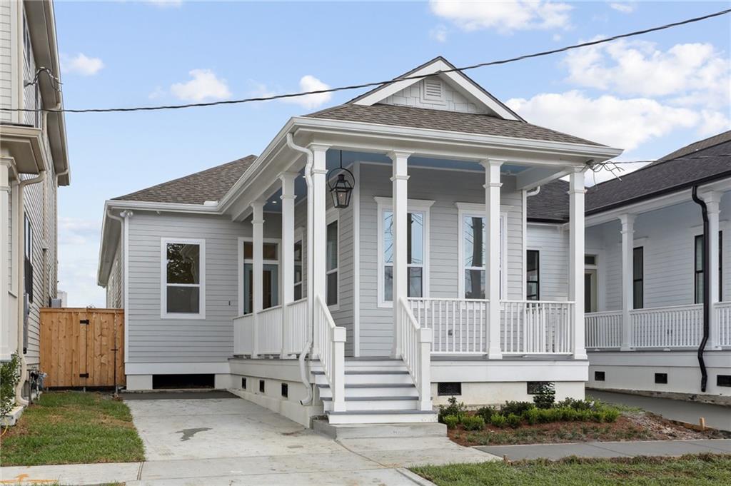 537 THAYER Street