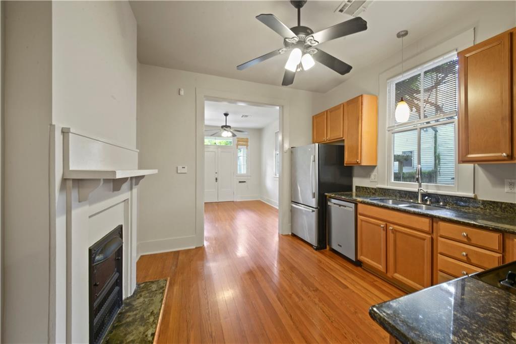 4525 CHESTNUT Street