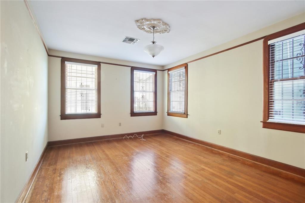 237 DELARONDE Street