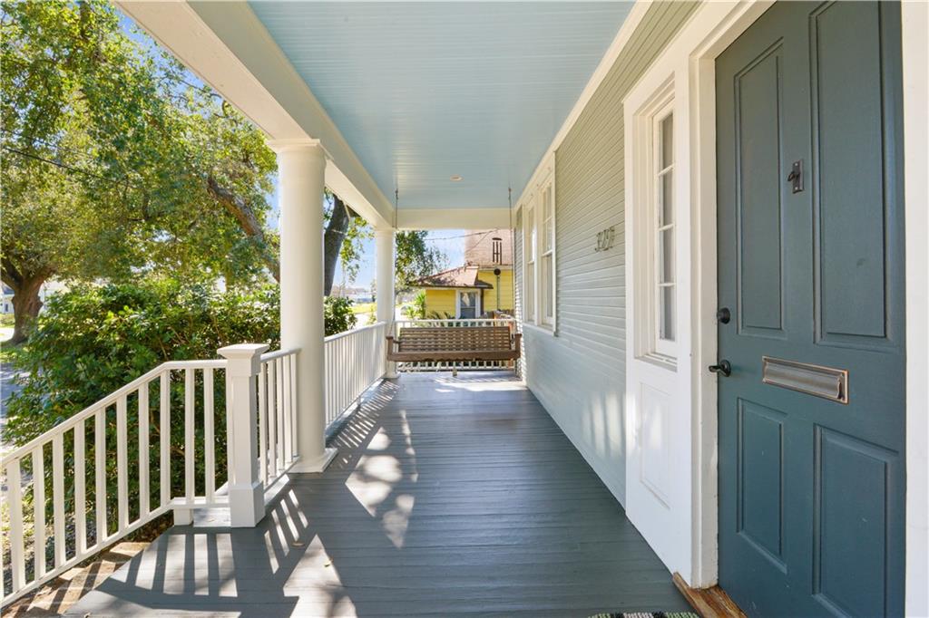 329 WHITNEY Avenue