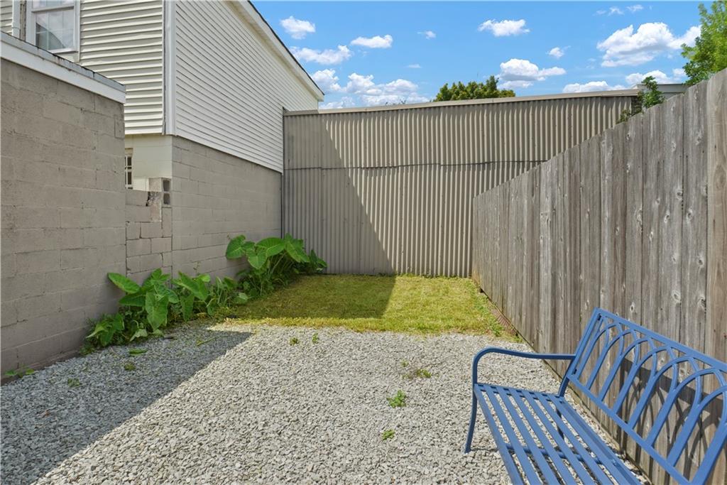 4523 CHESTNUT Street