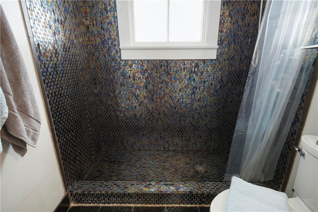 905-907 PELICAN Avenue