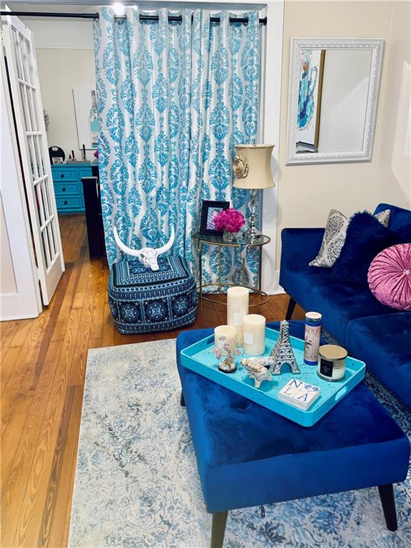 905-907 PELICAN Avenue