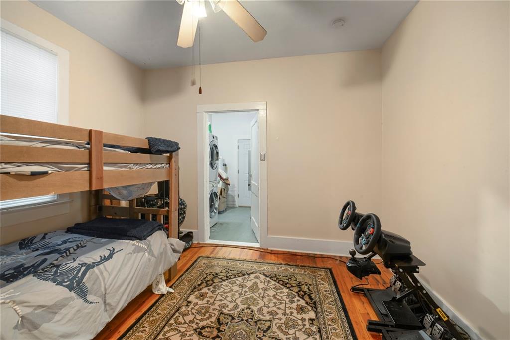 905-907 PELICAN Avenue